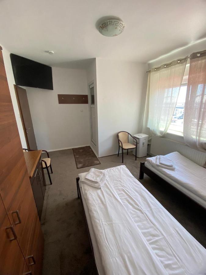 451 Rooms กราซ ภายนอก รูปภาพ