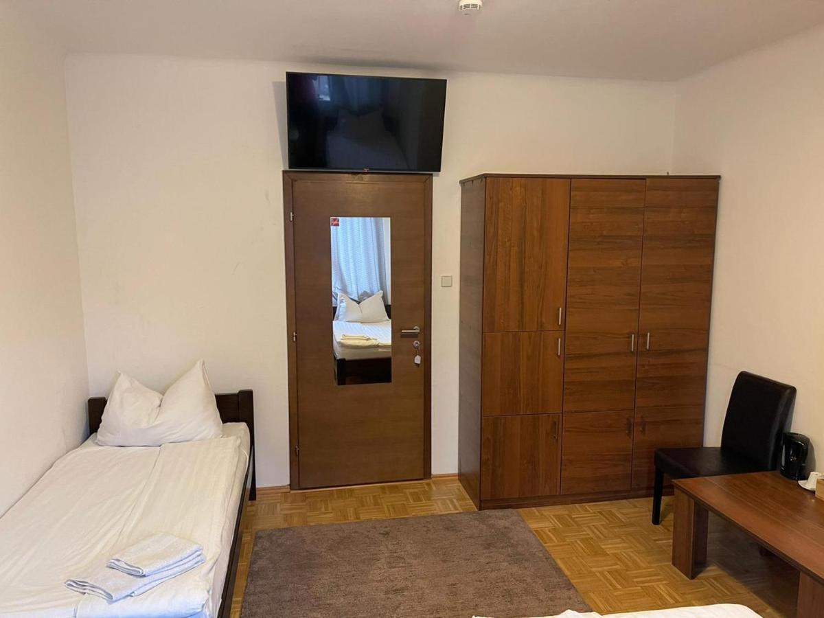 451 Rooms กราซ ภายนอก รูปภาพ