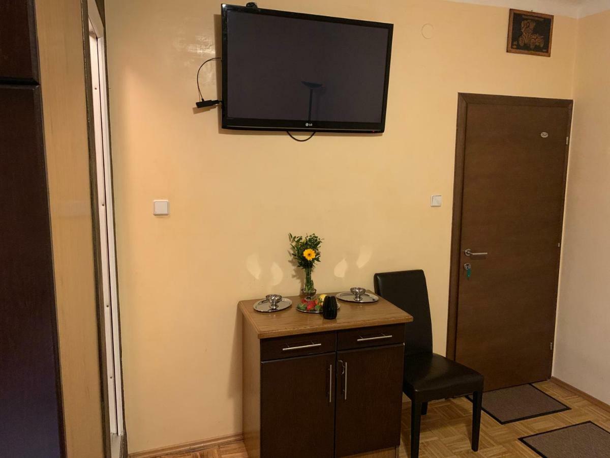 451 Rooms กราซ ภายนอก รูปภาพ