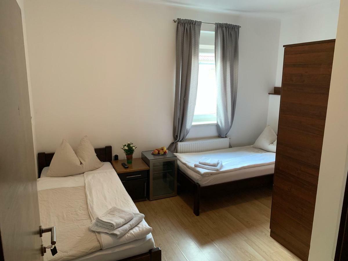 451 Rooms กราซ ภายนอก รูปภาพ