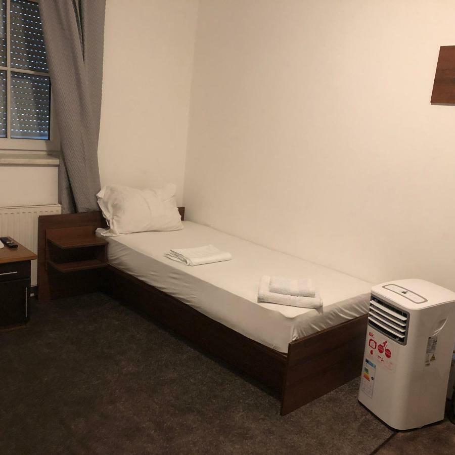 451 Rooms กราซ ภายนอก รูปภาพ
